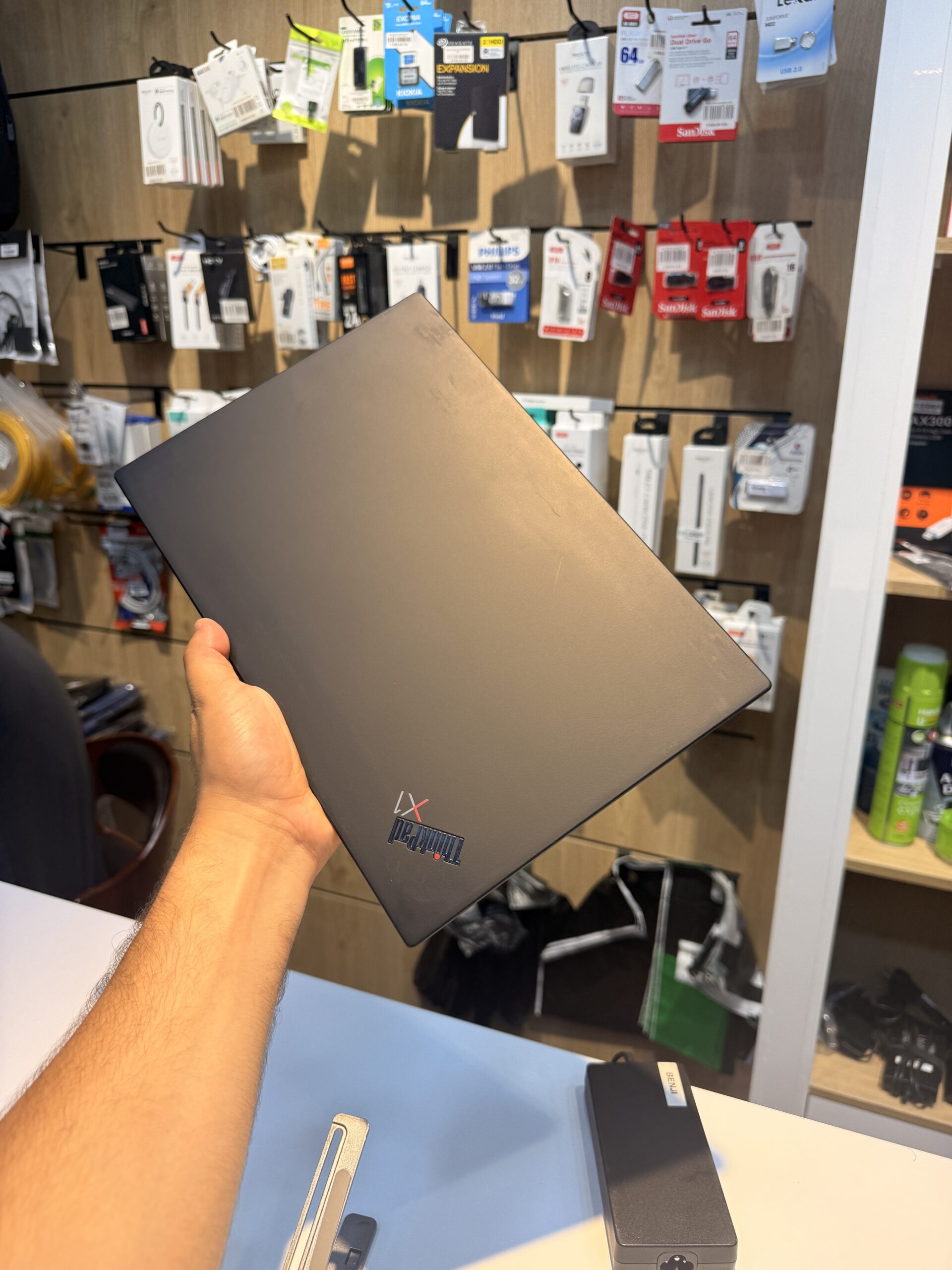 Lenovo Thinkpad X1 Carbon Gen 8 Chargeur Origina Garantie 03 mois – Image 2