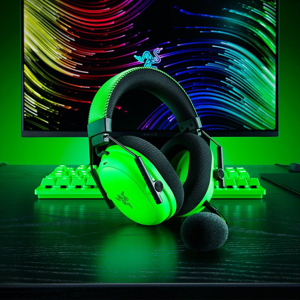 Alternative view of casque RAZER black shark V2X (green)